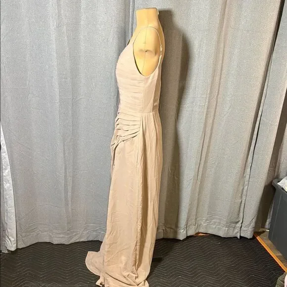 B X Z Elegant Cream Evening Gown - Picture 6 of 11